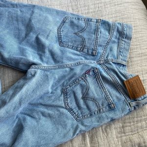 Levi’s Ribcage Straight Denim Jeans